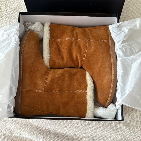 J Crew Short Alpine Boots, Shearling-lined Suede, Sz 8 - Picture 15 of 15